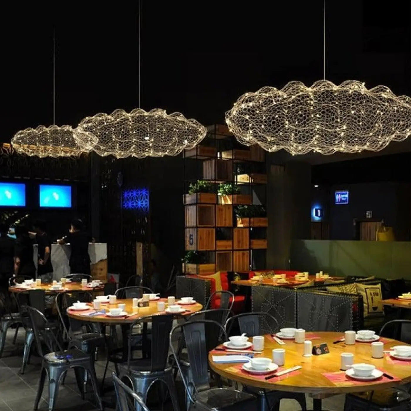 Suspension LED Dorée Design Moderne