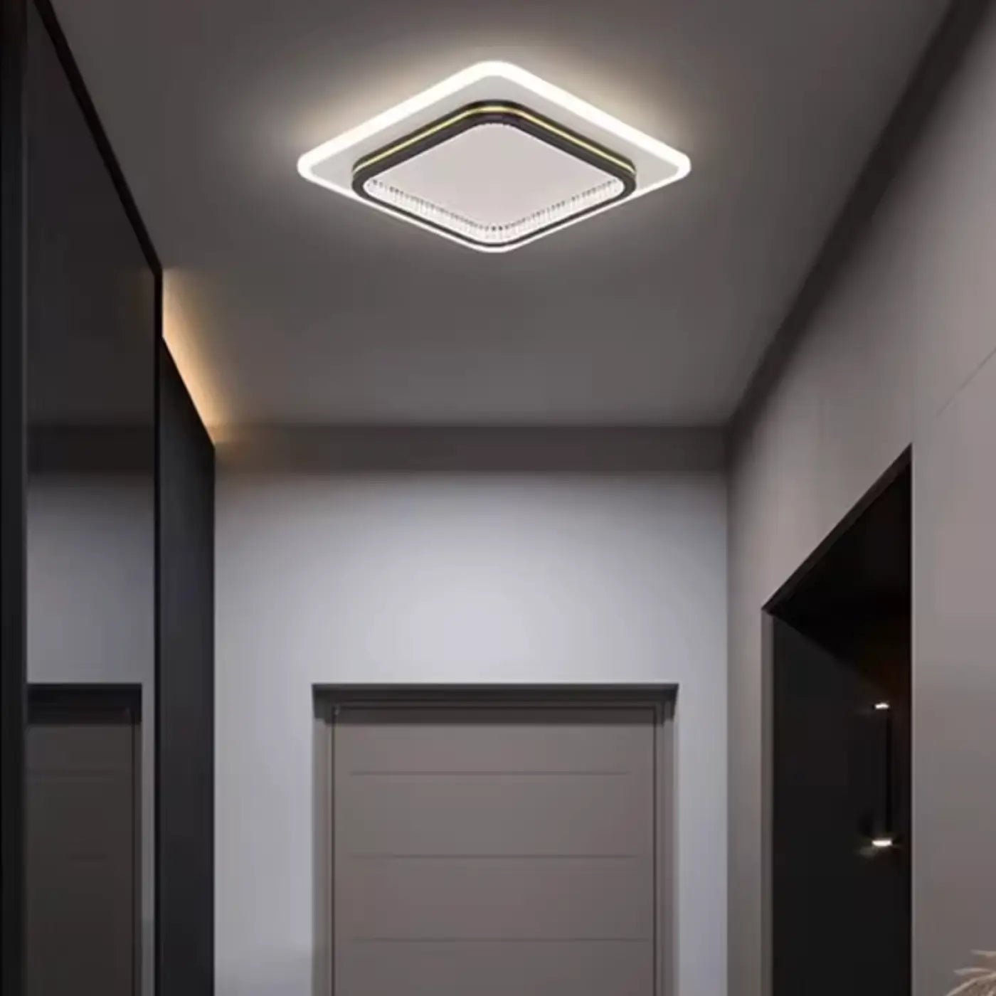 Plafonnier LED Design Noir ou Doré