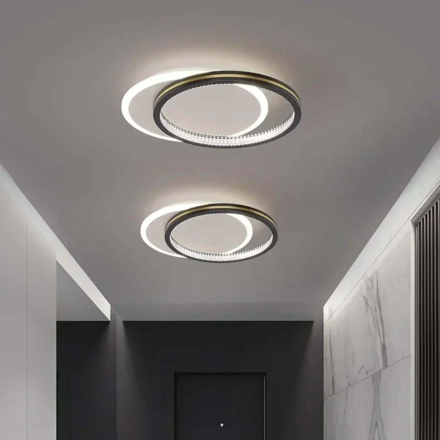 Plafonnier LED Design Noir ou Doré