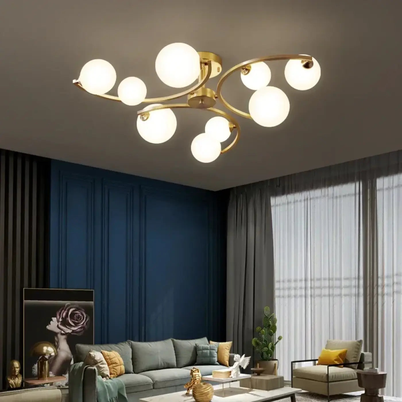 Plafonnier Doré Design Bras Courbés Globes Opalins