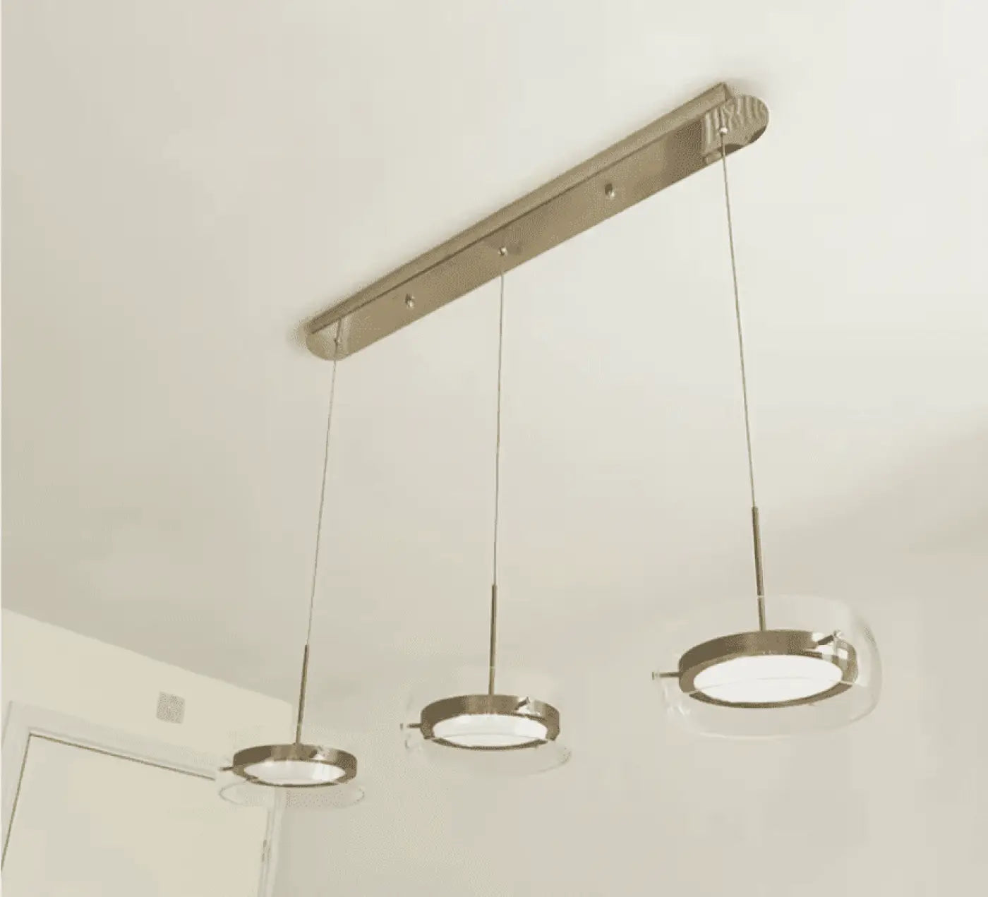 Suspension Luminaire Style Industriel Doré ou Noir