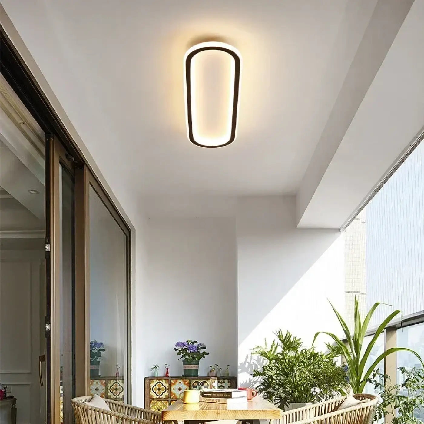Plafonnier LED Ovale Minimaliste Noir