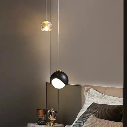 Suspension Boule Design LED Dorée, Noire ou Transparente