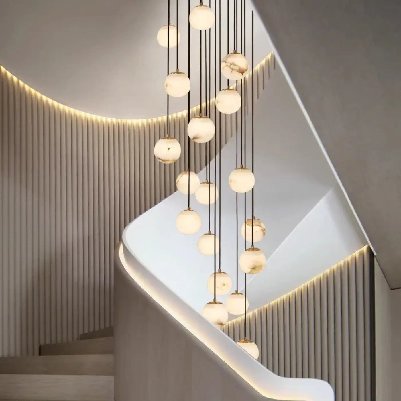 Suspension Cascade Lumineuse Design Sphères