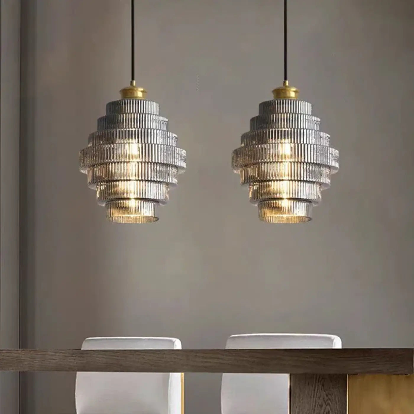 Suspension Art Déco Verre Strié Élégance Lumineuse