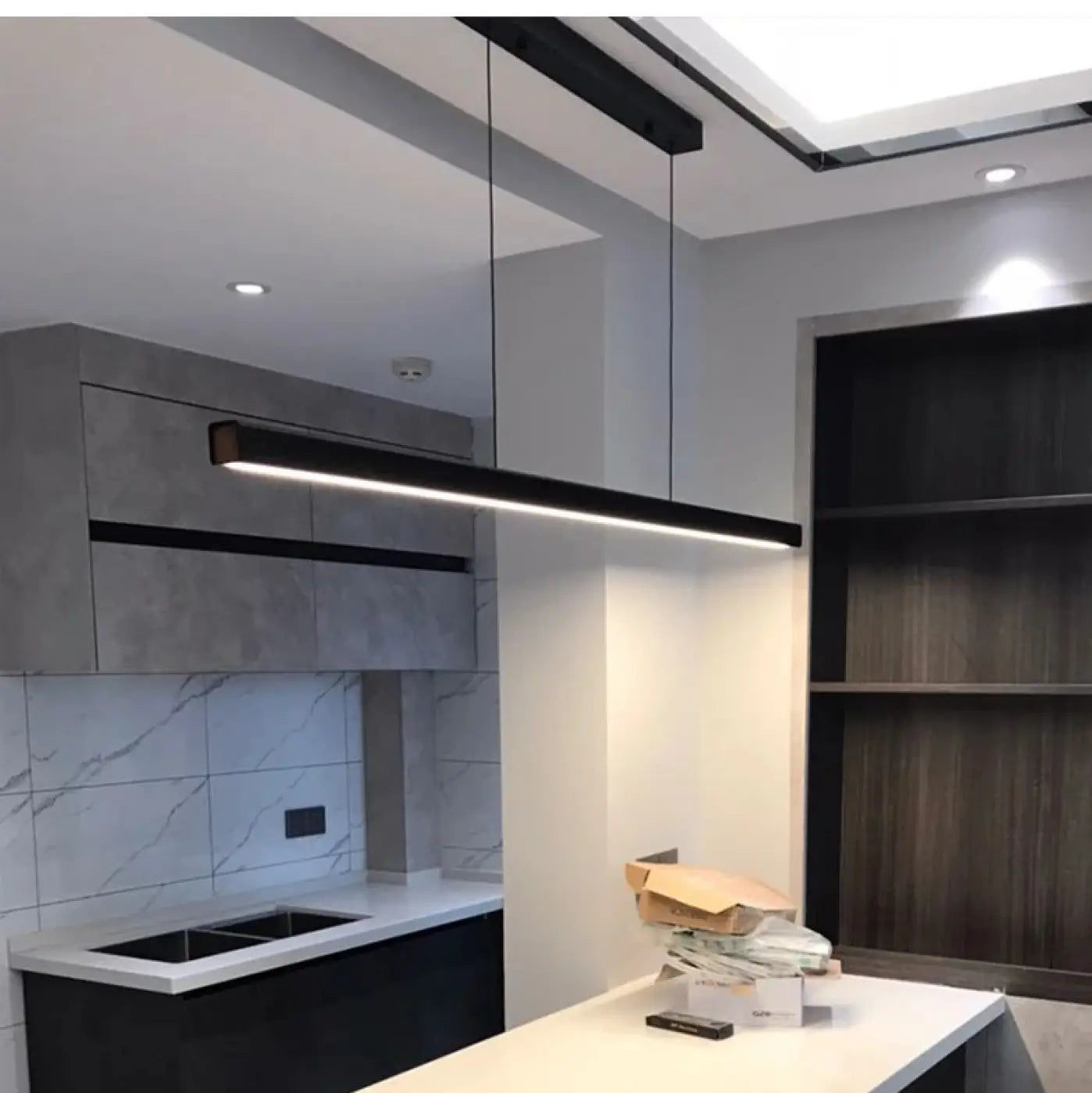 Suspension LED Design Moderne Noire
