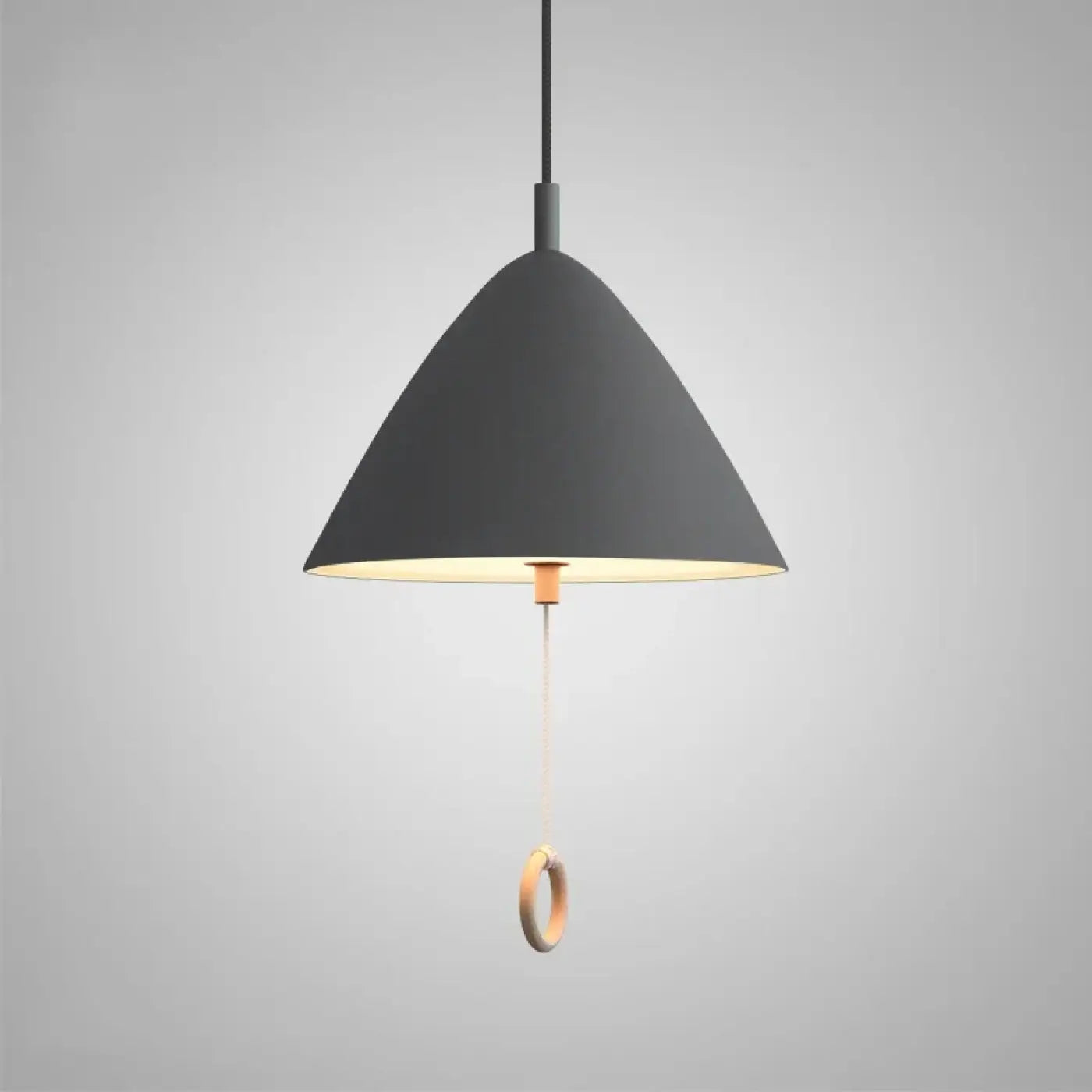 Suspension Conique Minimaliste Élégante