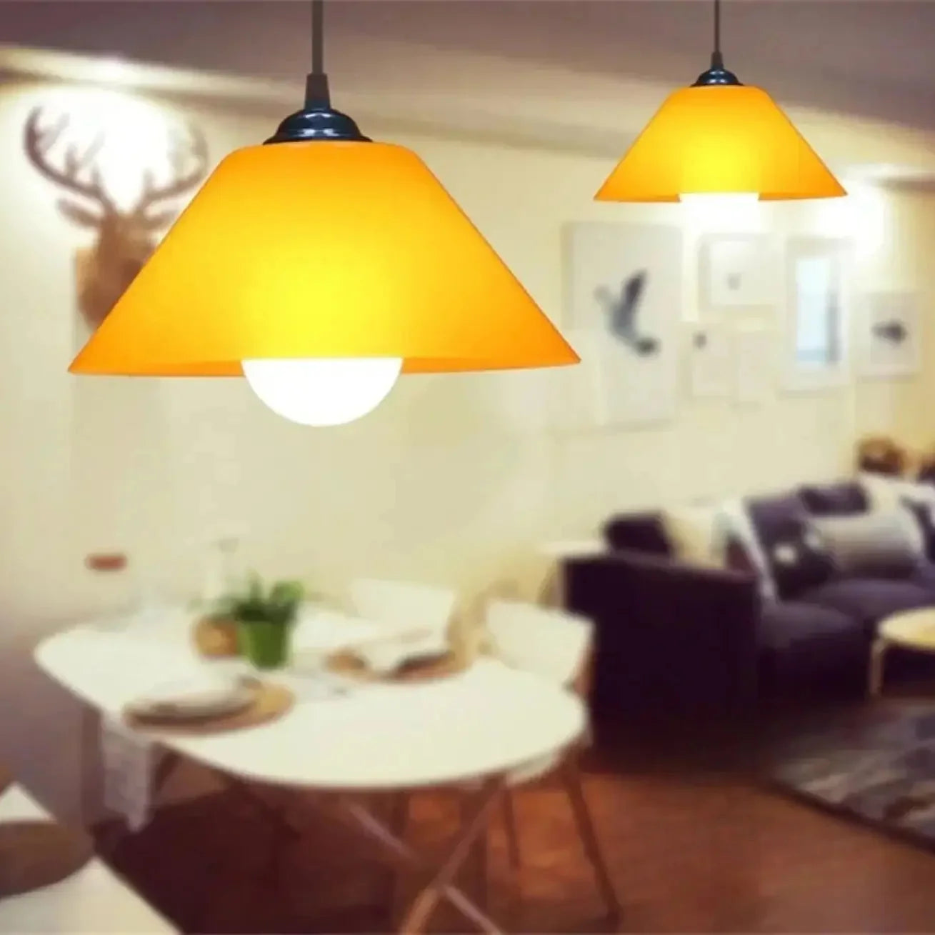 Suspension Conique Design : Lumière Colorée & Moderne