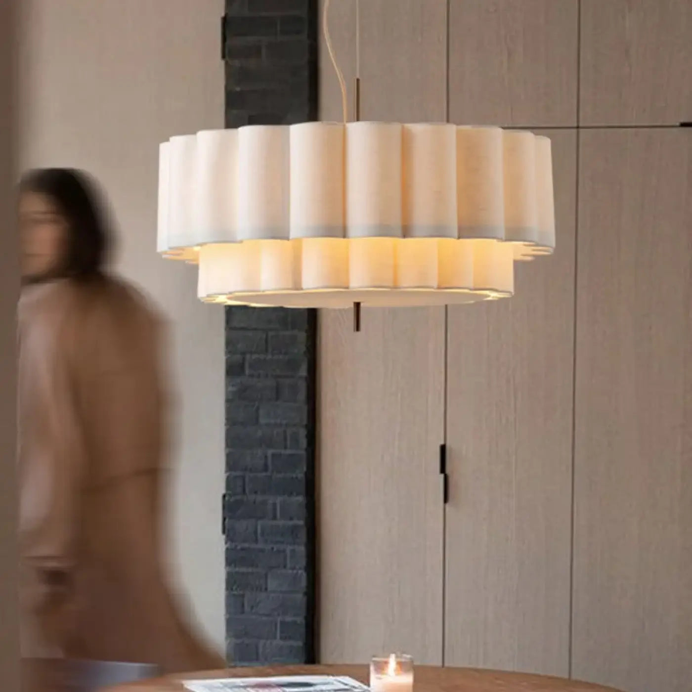 Suspension Plissée Beige : Lumière Douce & Design Moderne
